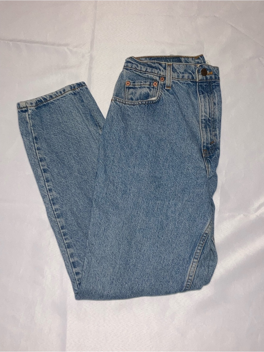 Vintage Levi's High-Rise Straight Jeans in Medium Blue
